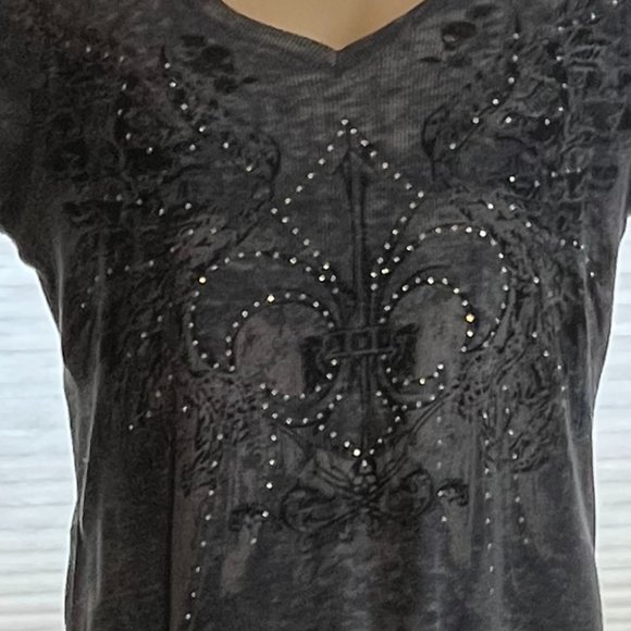 Rock & Republic GRAPHIC EMBLISHED DARK GRAY V NECK RIBBED T SHIRT NWOT SIZE L - Picture 4 of 5